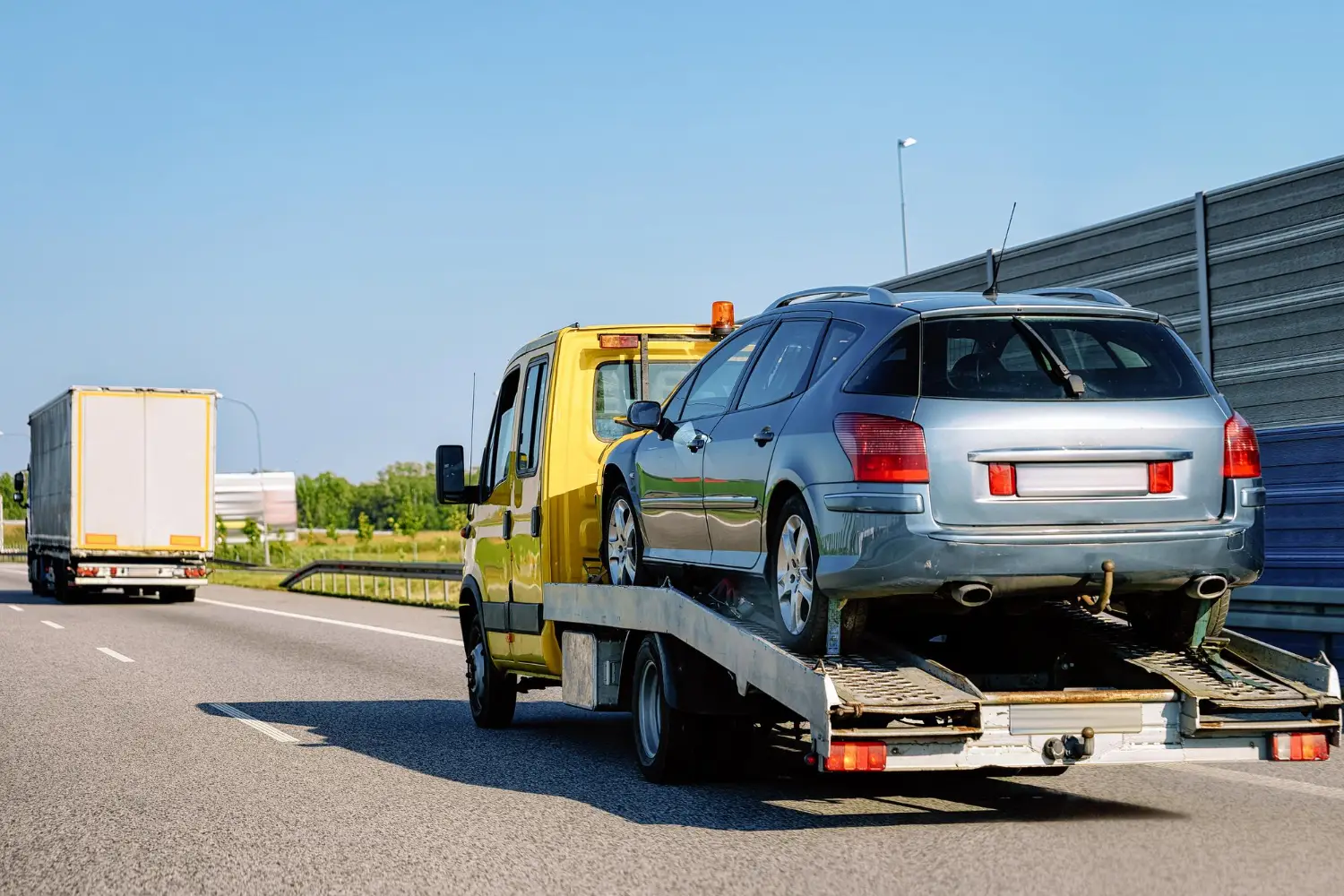 vehicle towing service